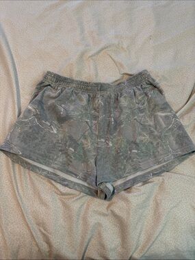 PacSun Women's Green Gray Camo Lounge Shorts